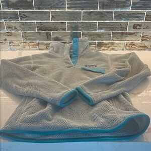 Patagonia Women's Gray and Aqua Fleece Sweater